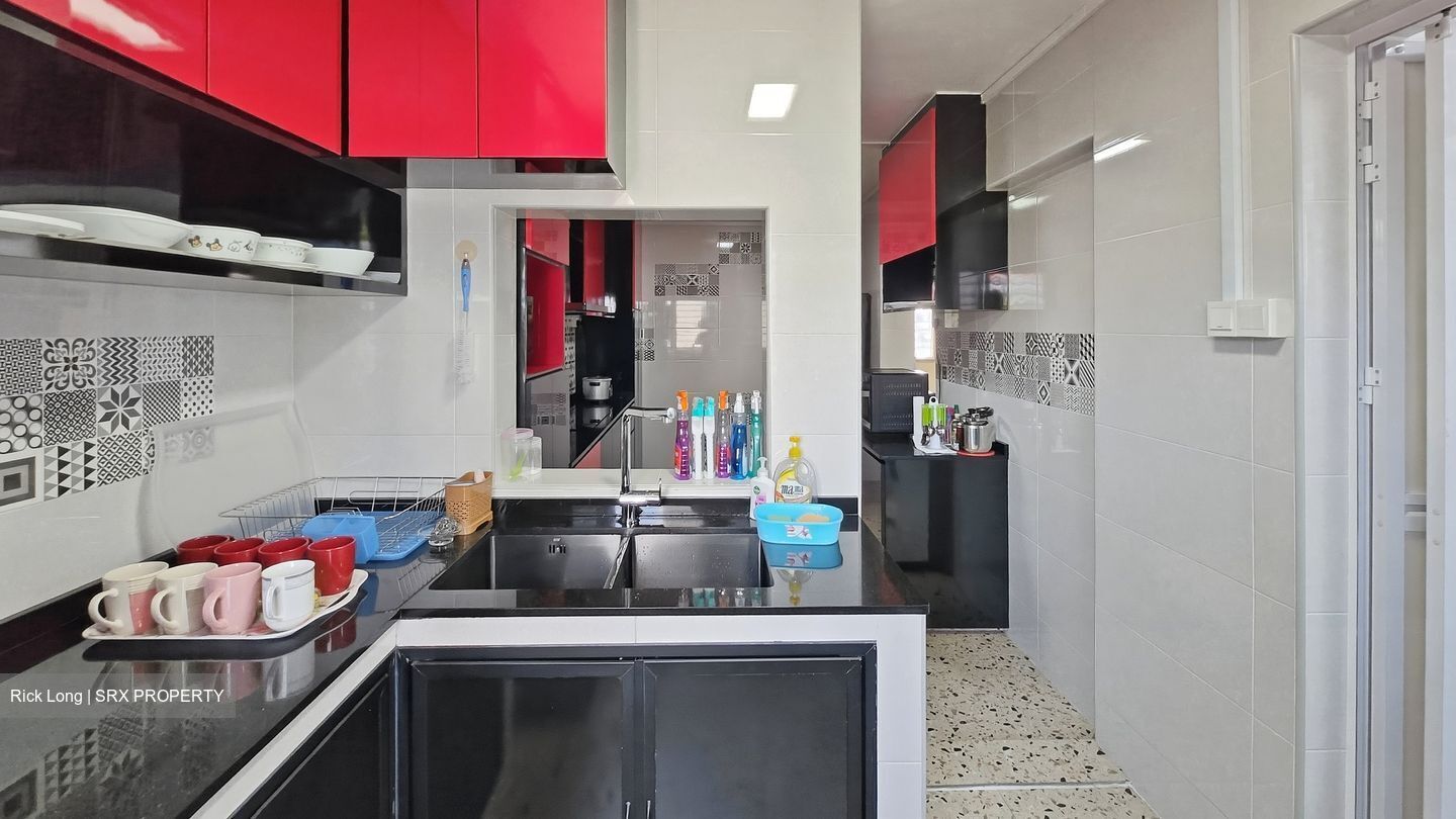 Blk 325 Woodlands Street 32 (Woodlands), HDB Executive #546156771